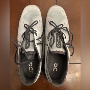 ON Running cloud shoes, excellent used condition  Men size 14